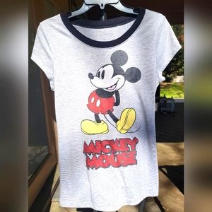 Disney’s Mickey Mouse Tee SZ Medium
